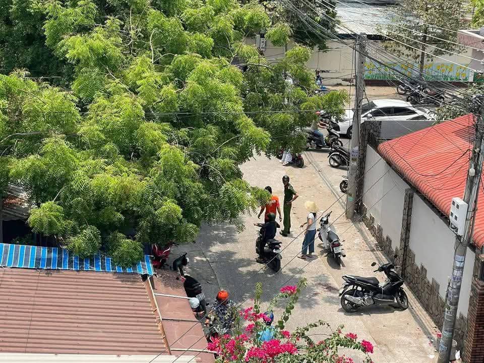 Mâu thuẫn cá nhân, một học sinh bị đâm tử vong